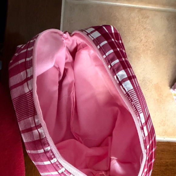 Chic Pink Plaid Cosmetic Bag - Picture 3 of 3